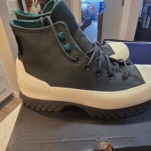 Chuck Taylor All Star Lugged 2.0 Platform Green Womens Size 8 NEW A05696C RARE